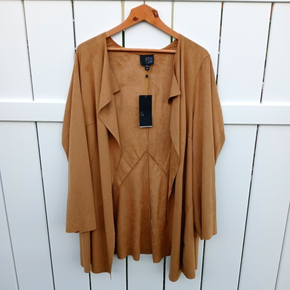 🏵️*NWT* 🏵️6th & LN 🏵️Suede 🏵️Cardigan🏵️